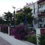 Minta 아파트호텔 케메르