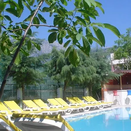 Aparthotel Minta 2*