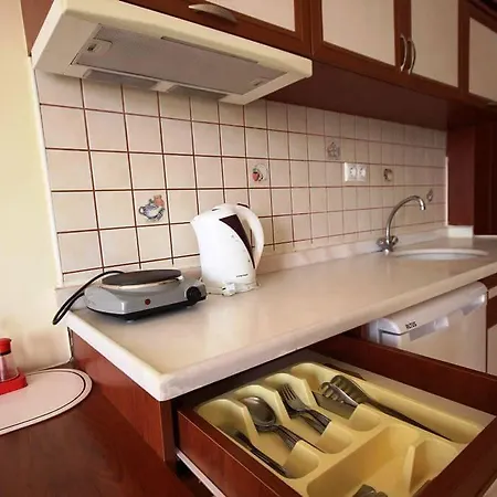 Minta Aparthotel 2*
